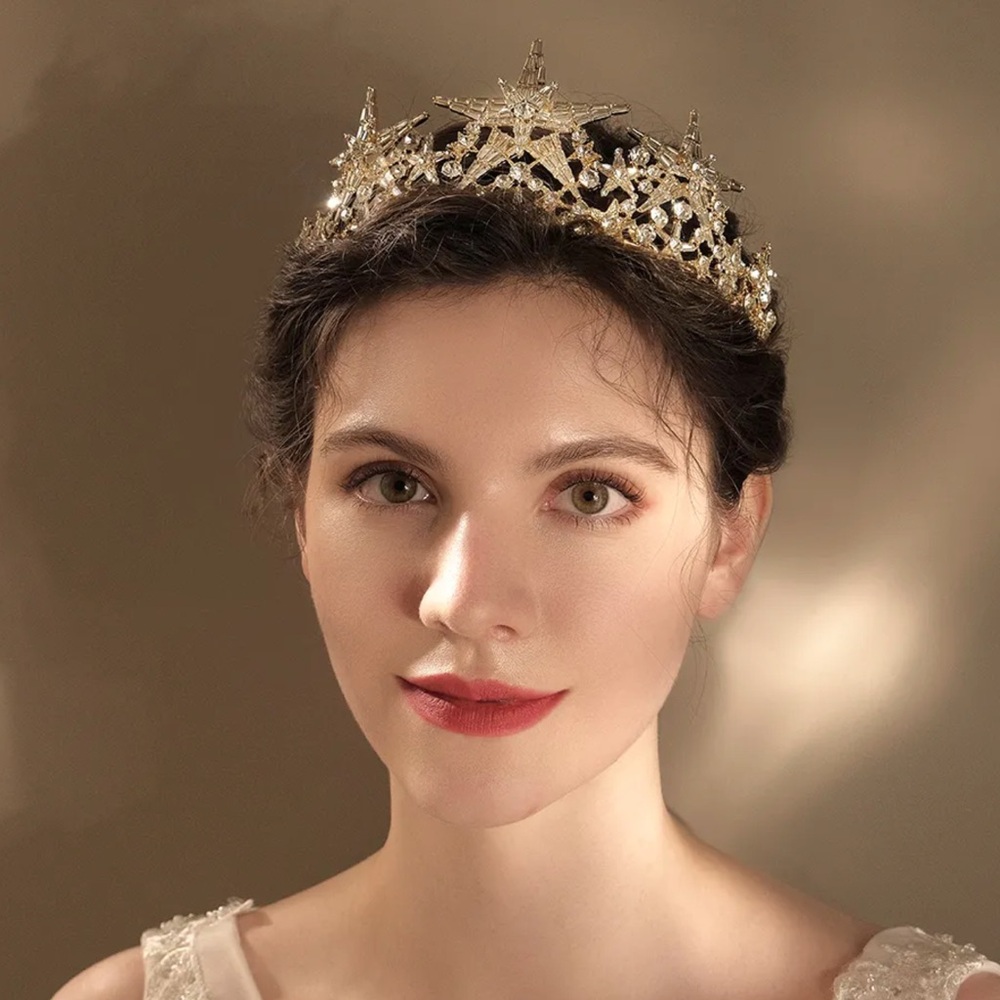 Elegant Gold Star Tiara - Picture 7 of 7